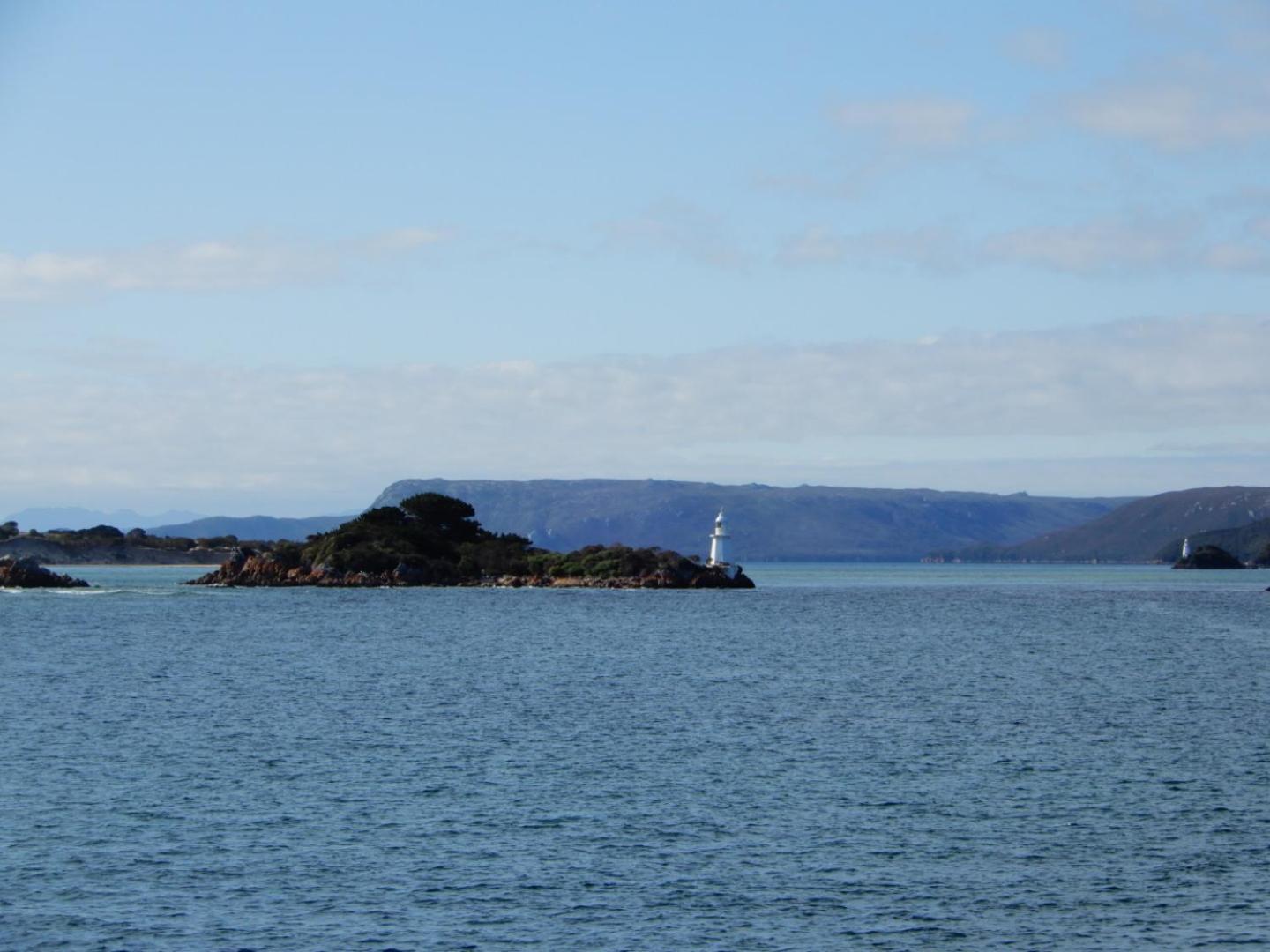 Castaway Holiday Apartments Strahan Eksteriør bilde