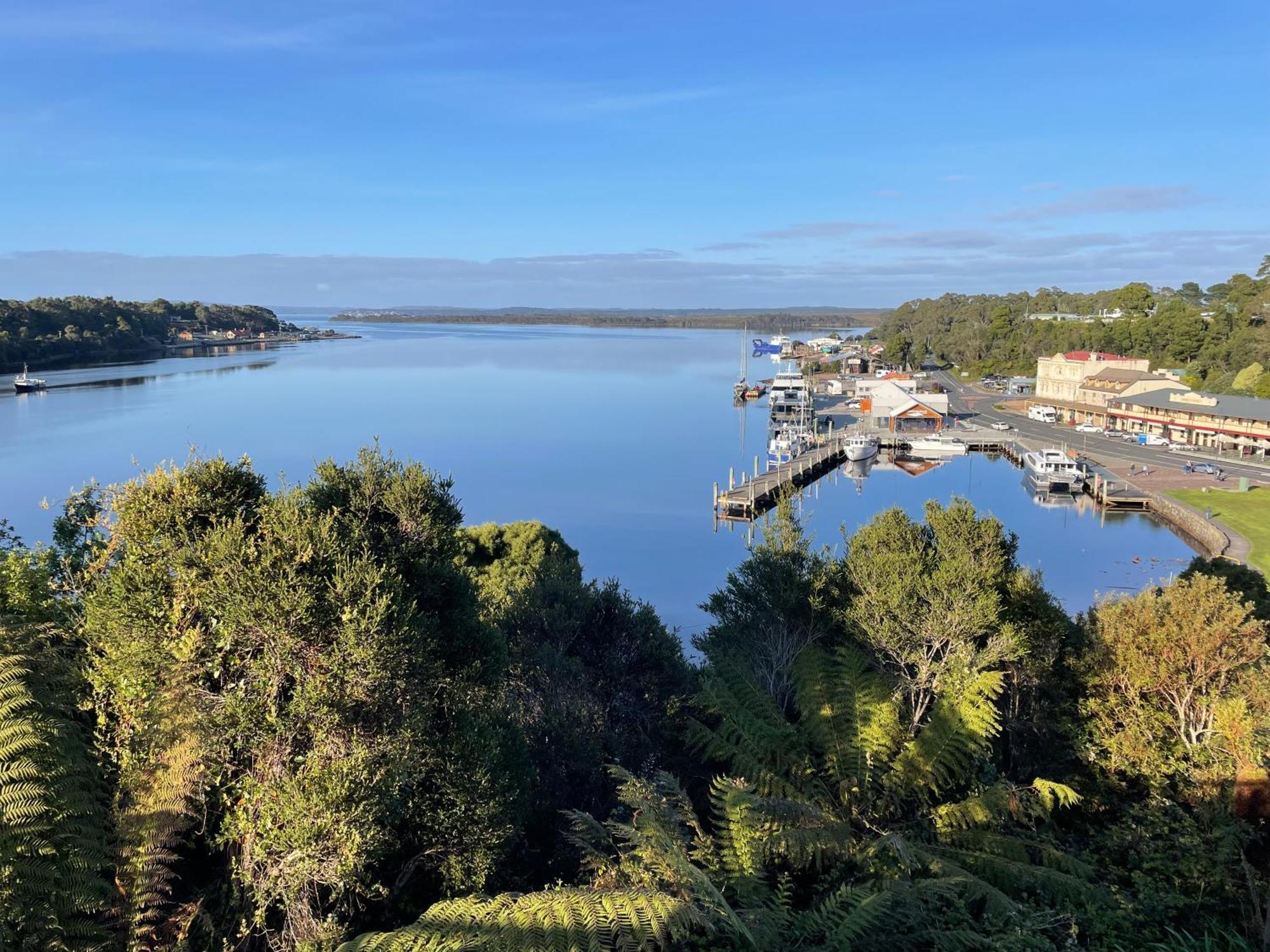 Castaway Holiday Apartments Strahan Eksteriør bilde