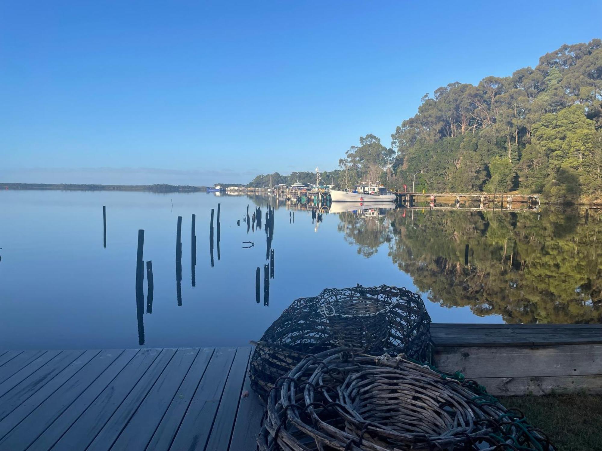 Castaway Holiday Apartments Strahan Eksteriør bilde
