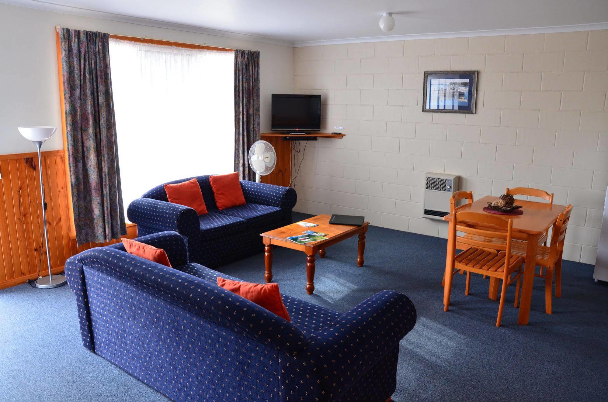 Castaway Holiday Apartments Strahan Eksteriør bilde