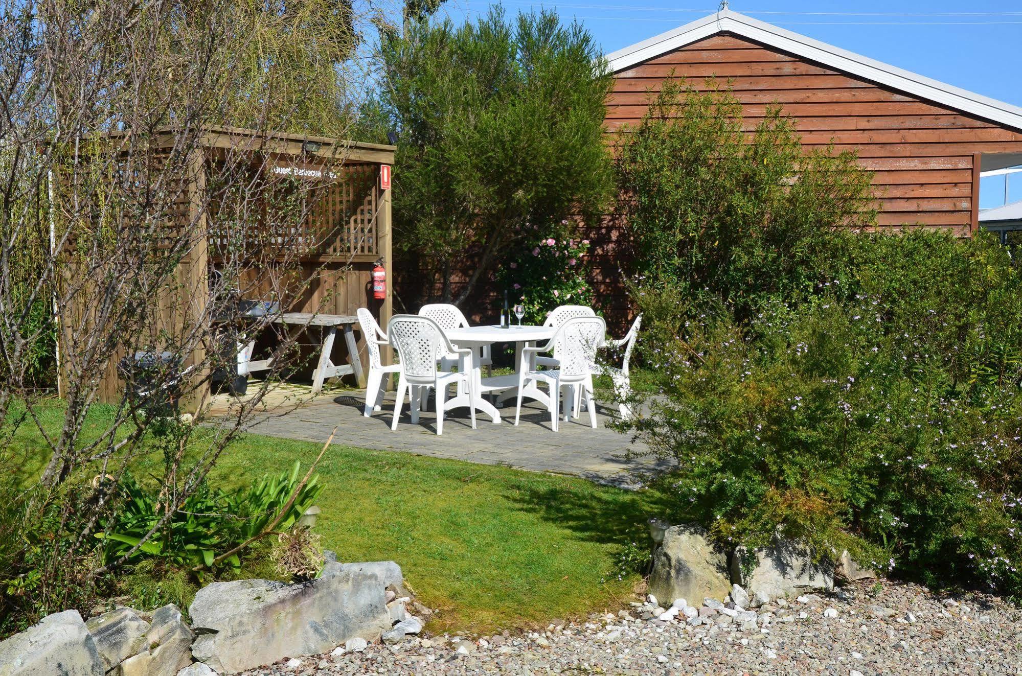 Castaway Holiday Apartments Strahan Eksteriør bilde